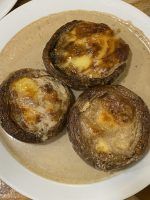 Mesón Donde Carlos, el templo gastronómico en Málaga que triunfa con las tapas de "nuestras abuelas" - Gastronomía y Moda