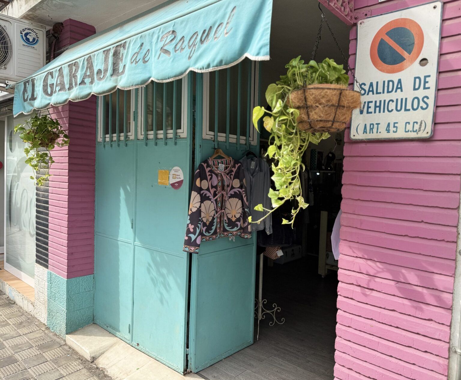 El Garaje de Raquel, donde no encontrarás coches y si con lo más must de la moda - Gastronomía y Moda