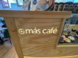 Desayuno en Más Café de Nervión Plaza, un espacio moderno perfecto para empezar el día - Gastronomía y Moda