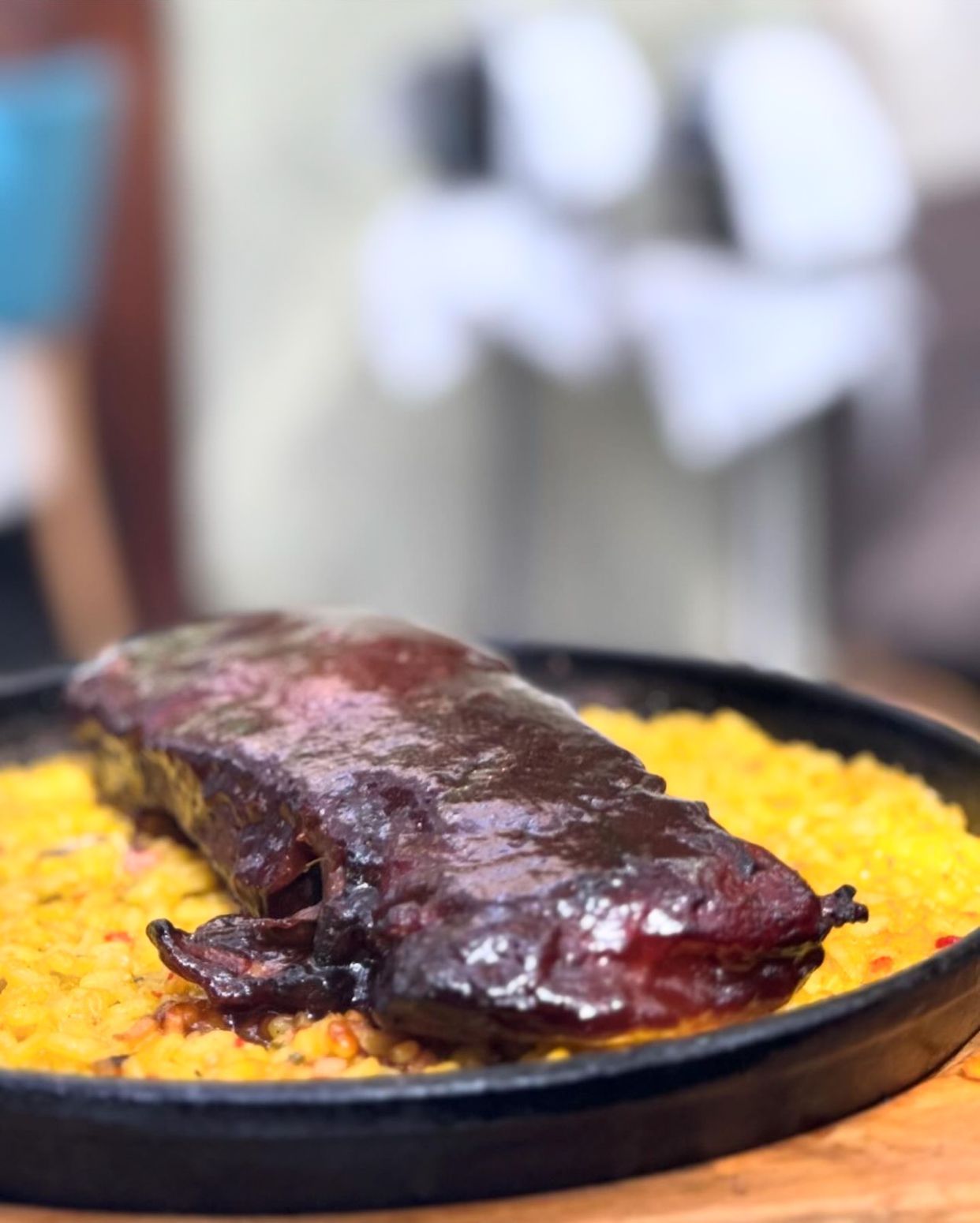 Taberna Los Gallos, una parada culinaria obligada en el madrileño callejón de Puigcerdá - Gastronomía y Moda