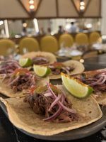 Voraz, un pequeño restaurante con una gran cocina viajera que conquista el paladar - Gastronomía y Moda