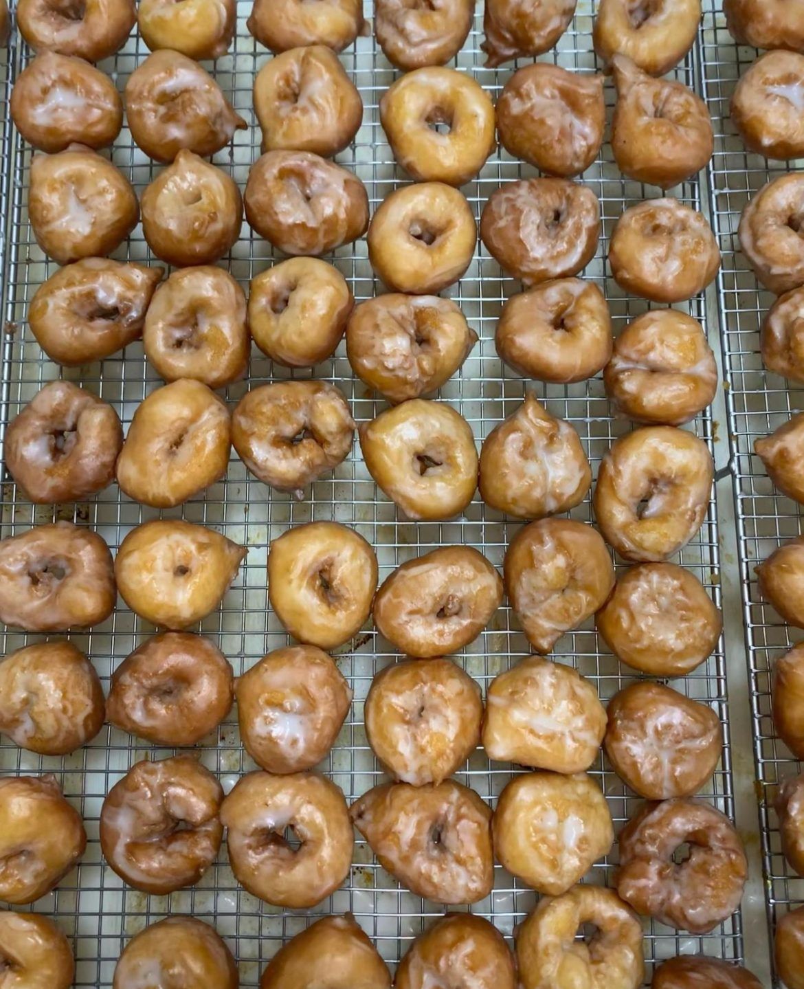 Obrador de Chelín, la parada imprescindible para los amantes de los pasteles de toda la vida en El Castillo de las Guardas - Gastronomía y Moda