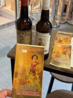 Bodegas La Cigarrera, esencia y tradición de la crianza de la Manzanilla - Gastronomía y Moda