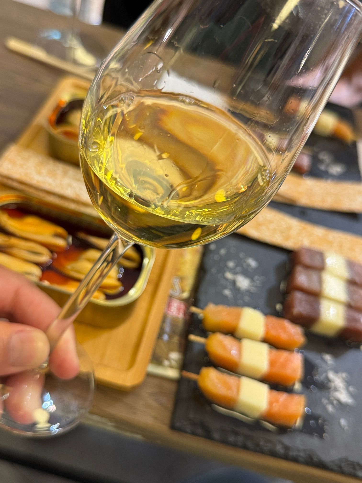 Bodegas La Cigarrera, esencia y tradición de la crianza de la Manzanilla - Gastronomía y Moda