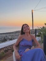 Brindar frente al Faro de Artrutx: una de las experiencias que no pueden faltar en Menorca - Gastronomía y Moda