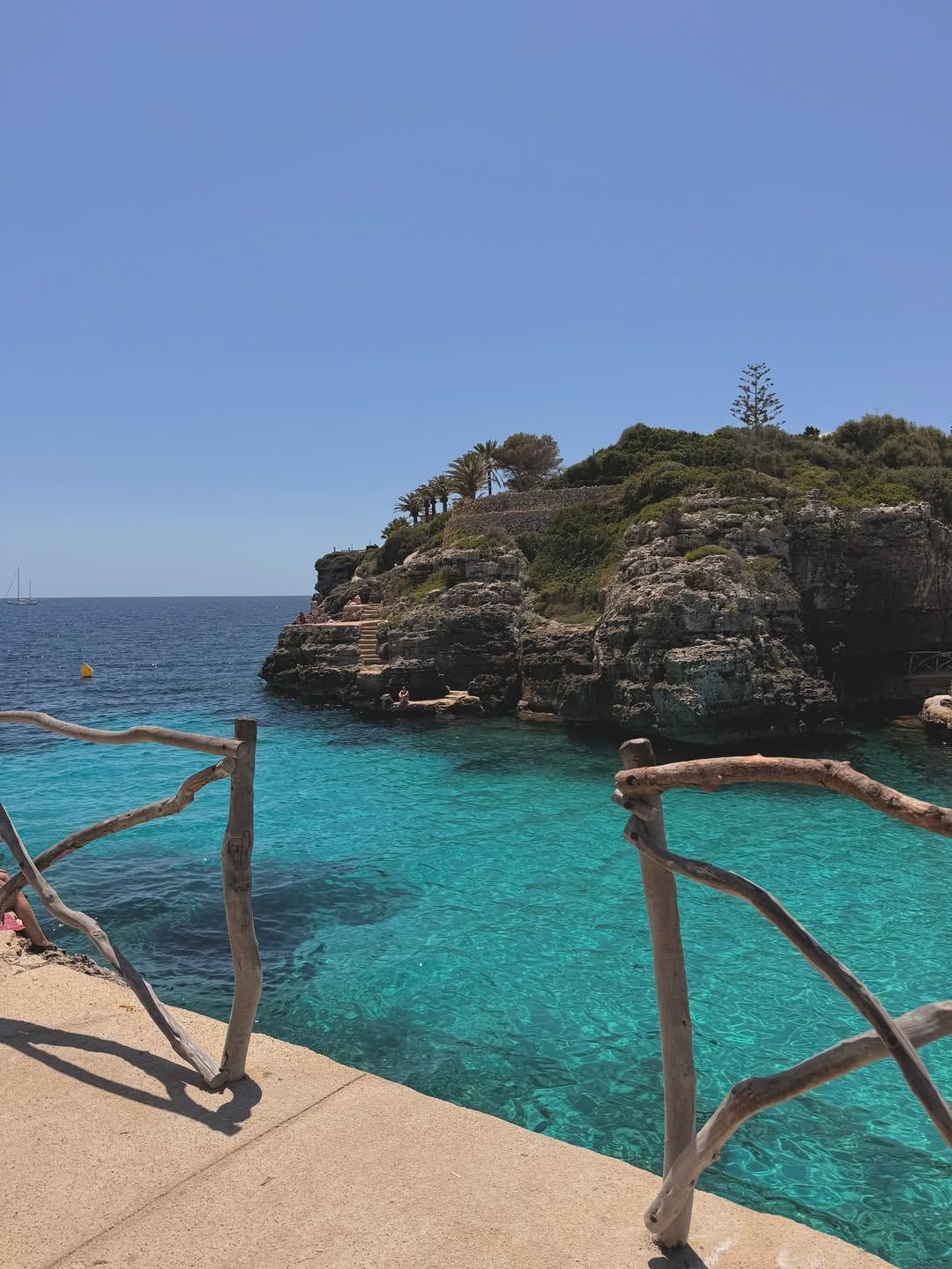 Cala en Brut: la piscina natural de Menorca que tienes que visitar sí o sí - Gastronomía y Moda