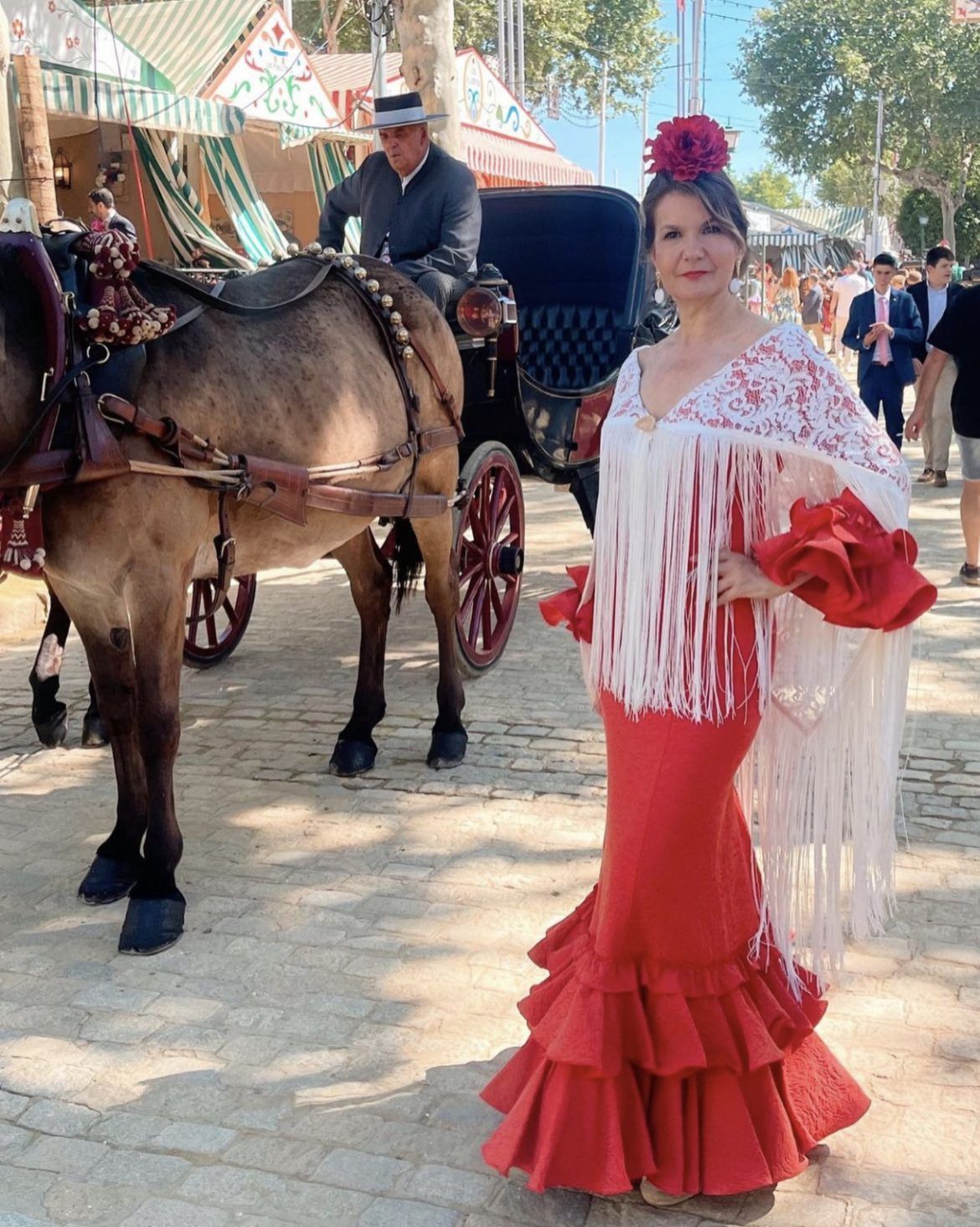Cómo vestir en la Feria de Abril de Sevilla 2023 by Paz Herrera - Gastronomía y Moda