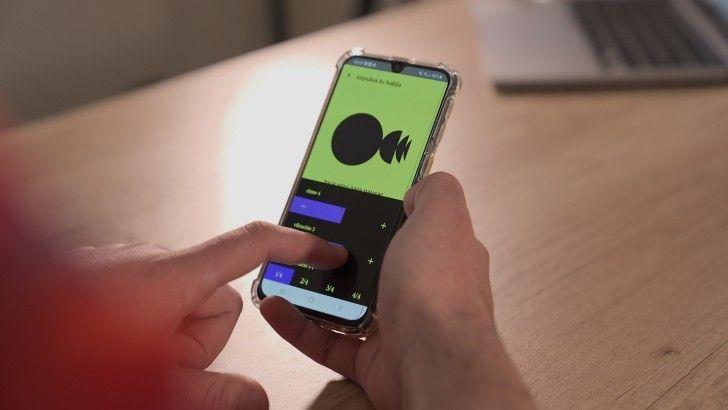 Samsung explota el potencial de la IA con la nueva aplicación “Impulse” para ayudar a personas con dificultades en el habla - Gastronomía y Moda