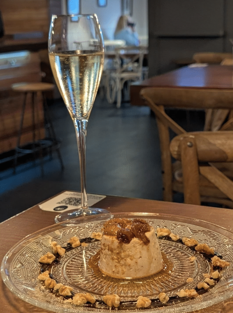 Invierno dulce en Almodóvar del Campo: el flan de higo al PX con chocolate y nueces que celebra la cocina de temporada Invierno dulce en Almodóvar del Campo el flan de higo al PX con chocolate y nueces que celebra la cocina de temporada - Gastronomía y Moda