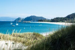 Conoce España a través de sus islas: los tesoros del mar más espectaculares y deseados de este verano - Gastronomía y Moda