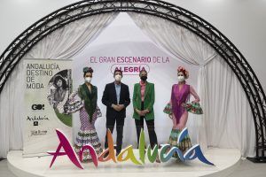 Un centenar de firmas y diseñadores, procedentes de todas las provincias andaluzas estarán presentes en Andalucía es flamenca - Gastronomía y Moda