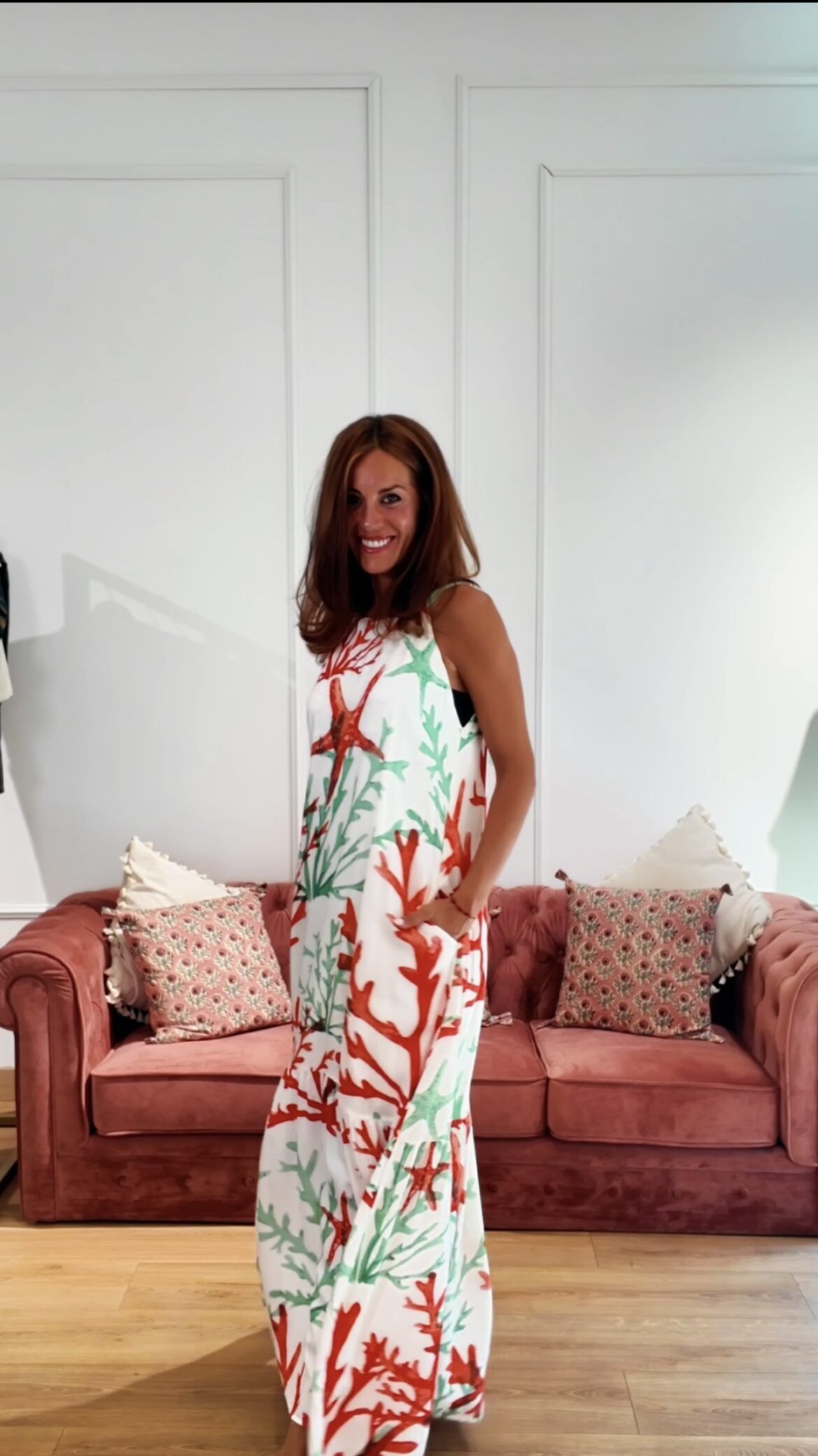 Namasté tiene el vestido con el estampado más viral del verano 2025 - Gastronomía y Moda