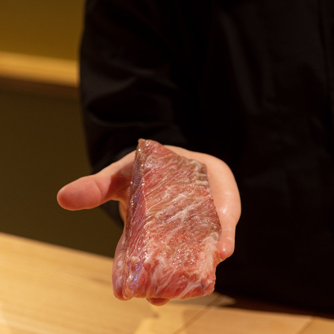 Kinu celebra su primer aniversario maridando Japón con Robert Tetas - Gastronomía y Moda