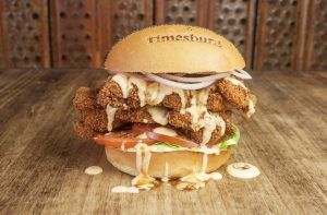 Llega la más crujiente de las hamburguesas de pollo: La Crunchy - Gastronomía y Moda