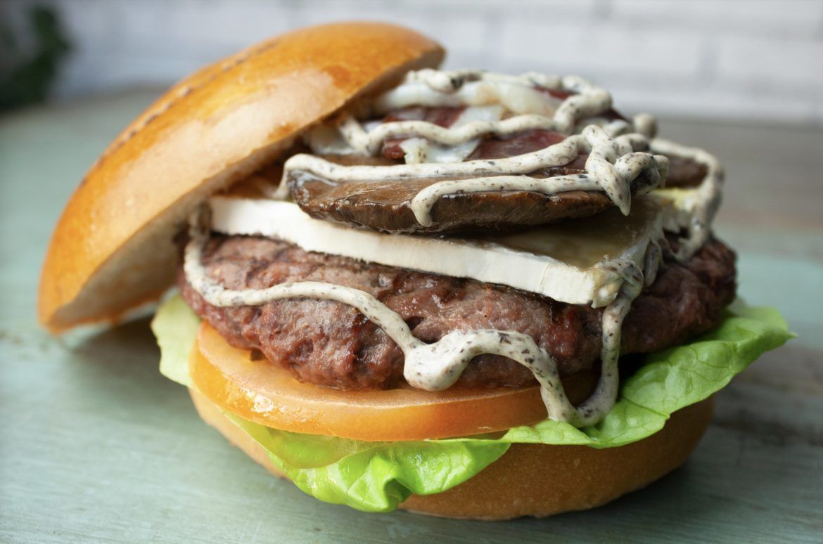 Setas y queso brie en La Tartufata, la hamburguesa del mes en Timesburg - Gastronomía y Moda