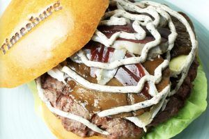 Setas y queso brie en La Tartufata, la hamburguesa del mes en Timesburg - Gastronomía y Moda