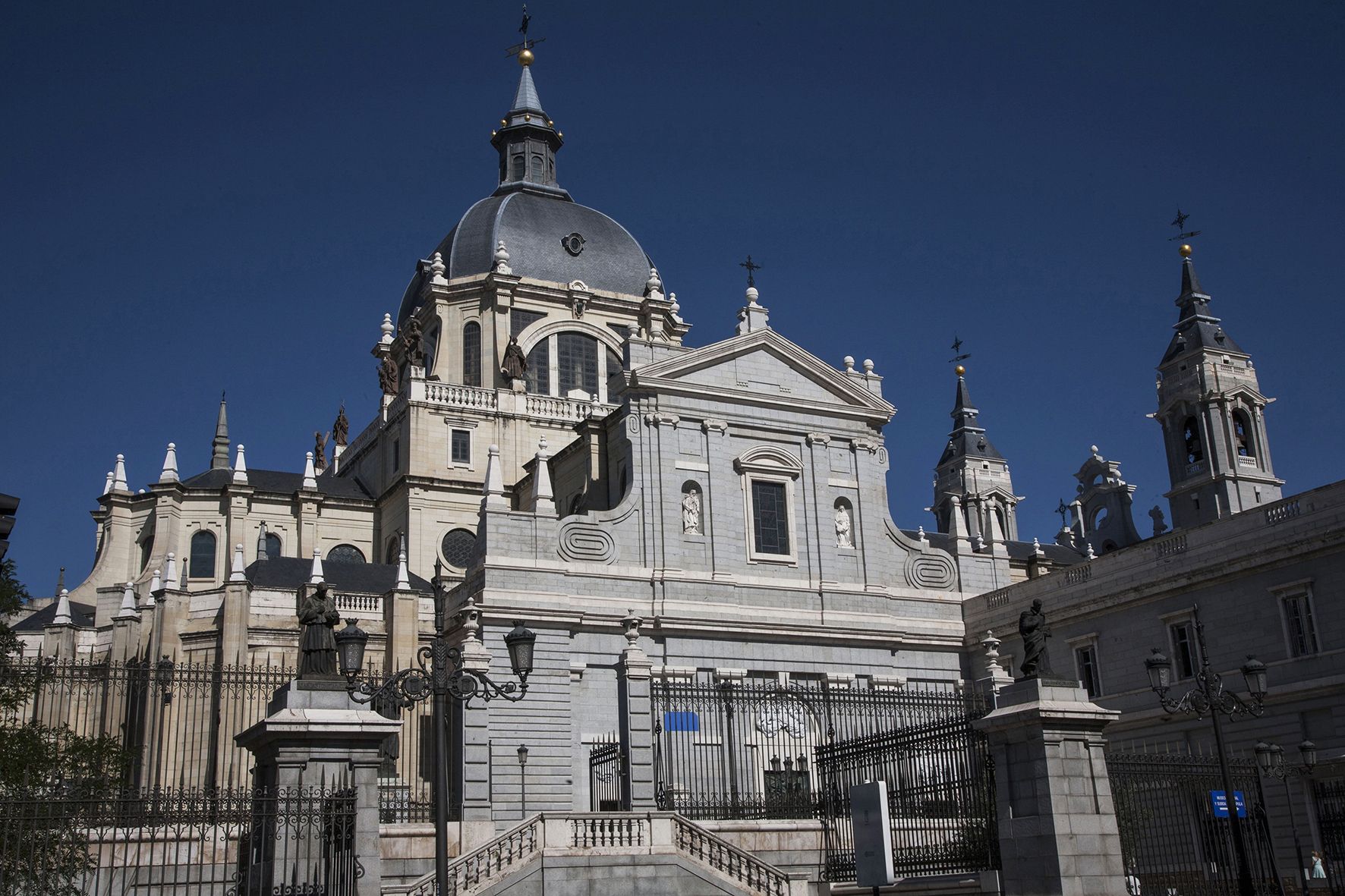 San Valentín sin duda en Madrid con Smartrental - Gastronomía y Moda