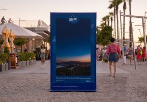 Larios continúa ofreciendo los mejores atardeceres mediterráneos en una exposición en el Muelle Uno de Málaga - Gastronomía y Moda