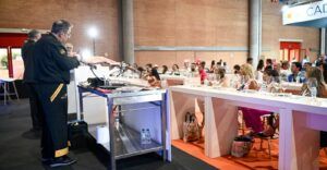 CharcutExpo 2026 reunirá en Madrid a los mejores cortadores de jamón del mundo en una competición única - Gastronomía y Moda