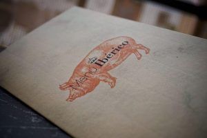 Lalola de Javi Abascal lanza el menú degustación 100% ibérico - Gastronomía y Moda