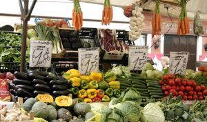 Andalucía. Los comercios autorizados durante el estado de alarma podrán abrir el Jueves y Viernes Santo - Gastronomía y Moda