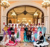 Apoteósica vuelta a la pasarela de la moda flamenca de la mano de We Love Flamenco. Mercedes Dobenal: ‘Mantonera’. Foto: Aníbal González© - Gastronomía y Moda
