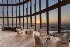 “Ven a cenar y te invitamos a dormir”: Un nuevo guiño del Eurostars Torre Sevilla 5* a los sevillanos - Gastronomía y Moda