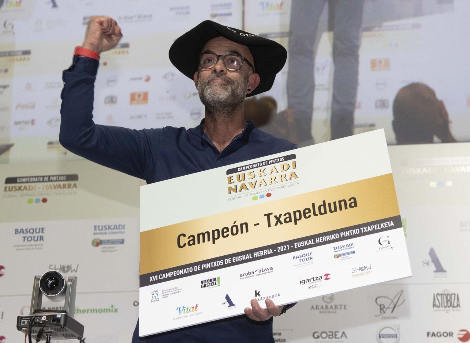 “Txingurri” del Asador Borda Berri, campeón de Euskadi y Navarra 2021 - Gastronomía y Moda