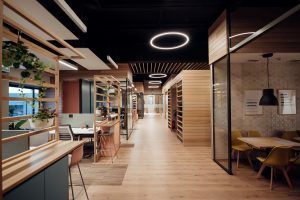 Sevilla Fashion Outlet crea la oficina más saludable de España para trabajar