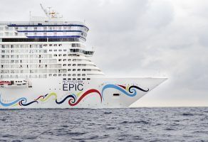 'Vacaciones en el mar' by Norwegian Epic - Gastronomía y Moda