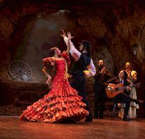 OLÉOLÁ, una experiencia con alma flamenca - Gastronomía y Moda