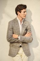 El modelo Oriol Elcacho reivindica el estilo con clase de Silbon bajo el lema ‘Classy is an attitude’ - Gastronomía y Moda