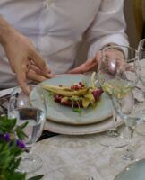 Bodegas Mezquita transforma La Última Cena en una experiencia única de gastronomía, fe y solidaridad en Córdoba - Gastronomía y Moda