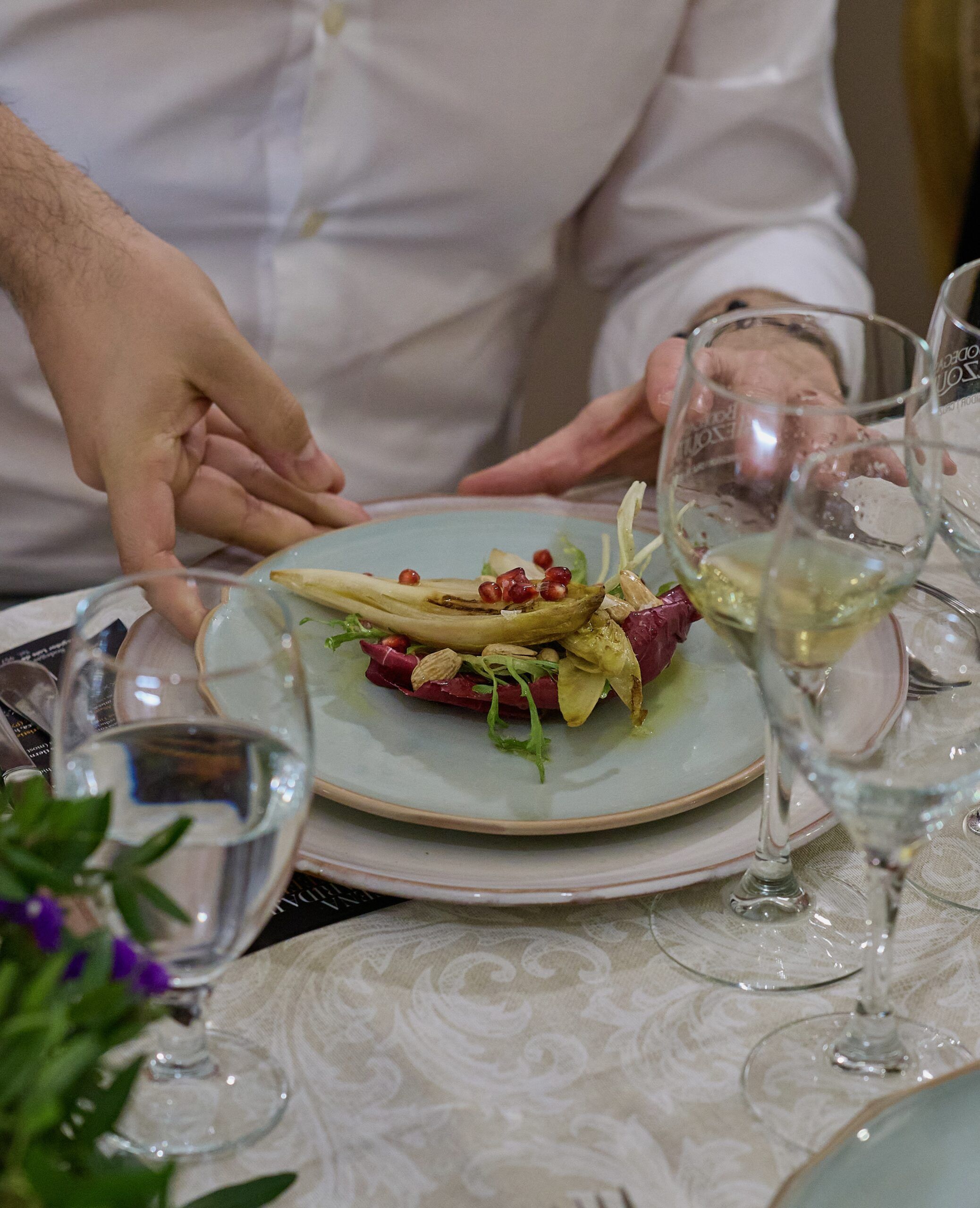 Bodegas Mezquita transforma La Última Cena en una experiencia única de gastronomía, fe y solidaridad en Córdoba - Gastronomía y Moda