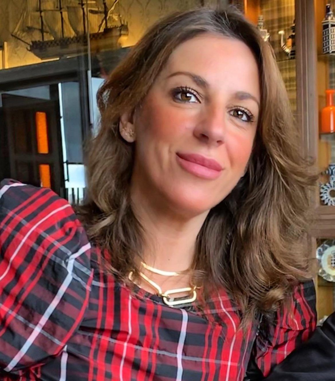 Pepa de Leyva: “Muchas gracias a la clínica Roch por el trato exquisito, y por los resultados extraordinarios al tratar mi rosácea” - Gastronomía y Moda