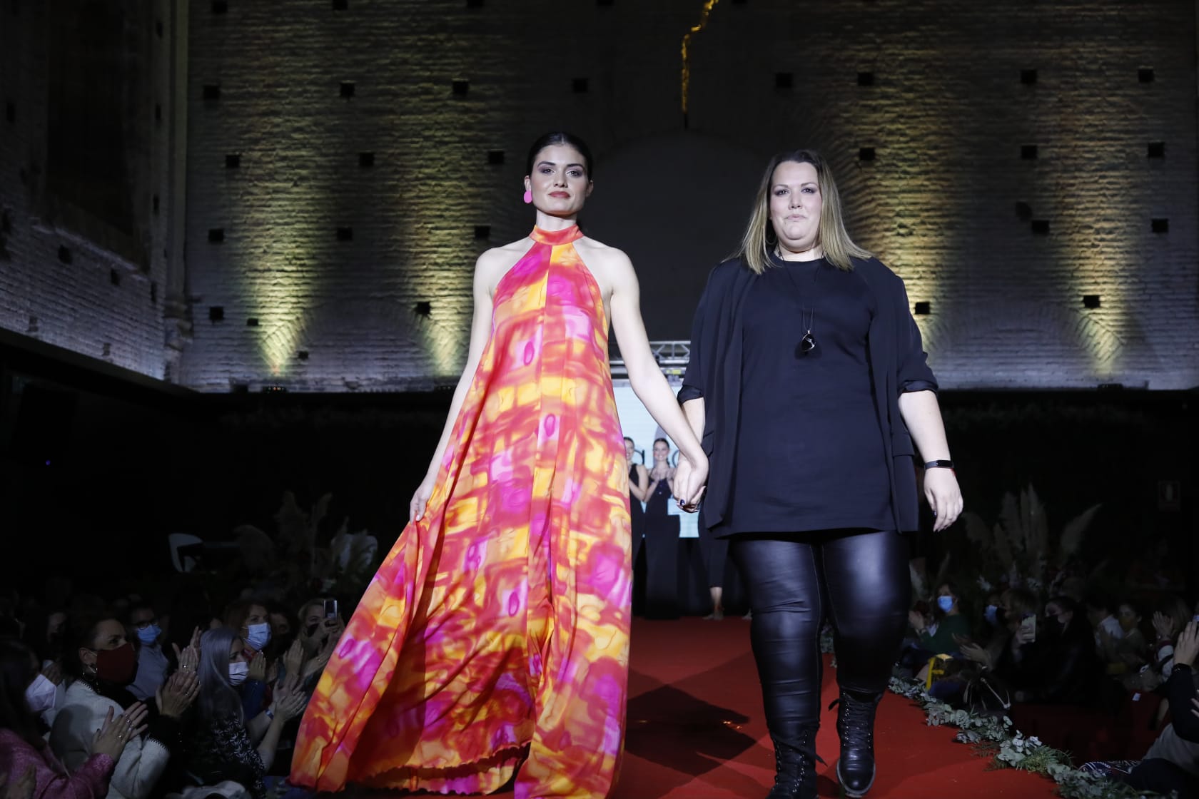 Córdoba es Moda destaca por una colorida pasarela de flamenca, pret a porter y complementos de diseño cordobés - Gastronomía y Moda