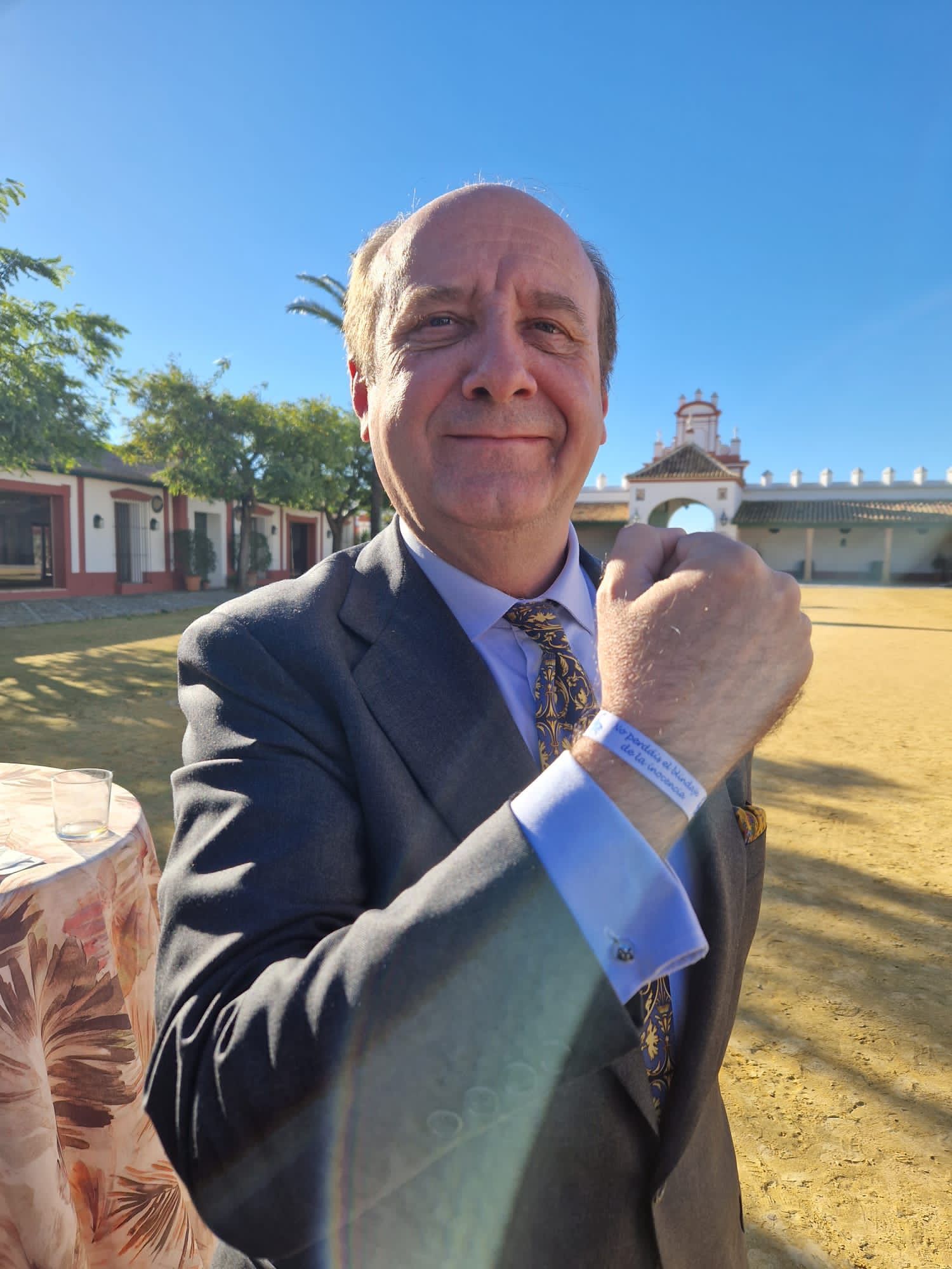 Éxito de la campaña con las pulseras del Gran Visir de la Cabalgata de Sevilla 2024 - Gastronomía y Moda