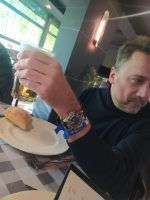 Éxito de la campaña con las pulseras del Gran Visir de la Cabalgata de Sevilla 2024 - Gastronomía y Moda