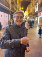 Éxito de la campaña con las pulseras del Gran Visir de la Cabalgata de Sevilla 2024 - Gastronomía y Moda
