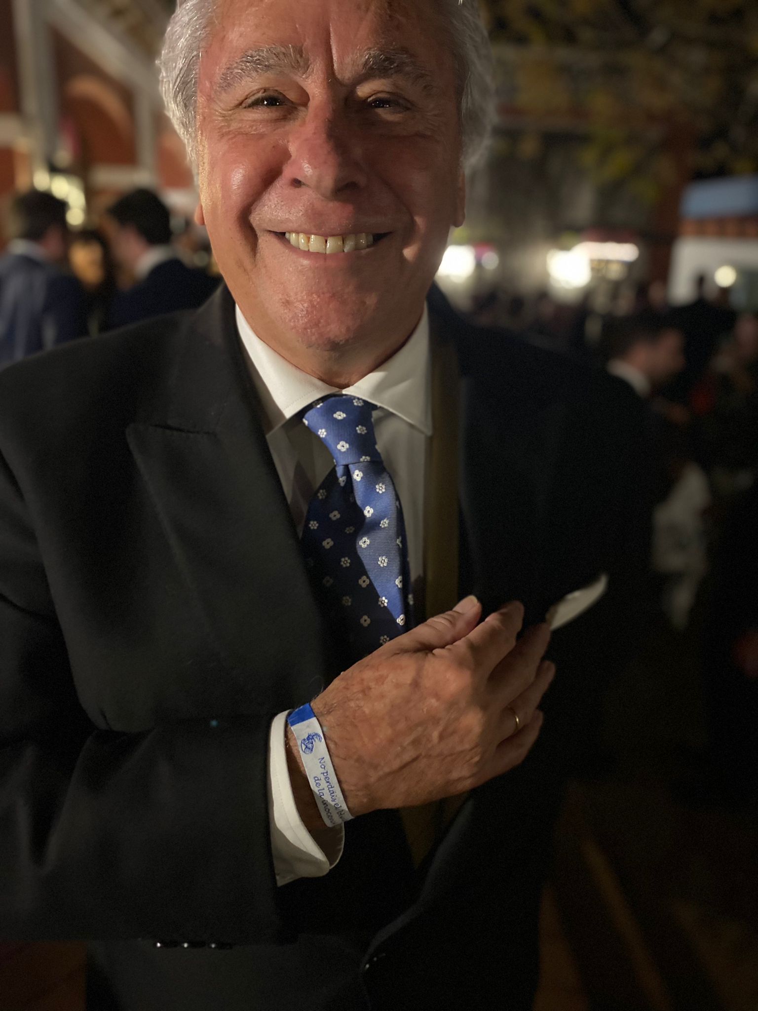 Éxito de la campaña con las pulseras del Gran Visir de la Cabalgata de Sevilla 2024 - Gastronomía y Moda