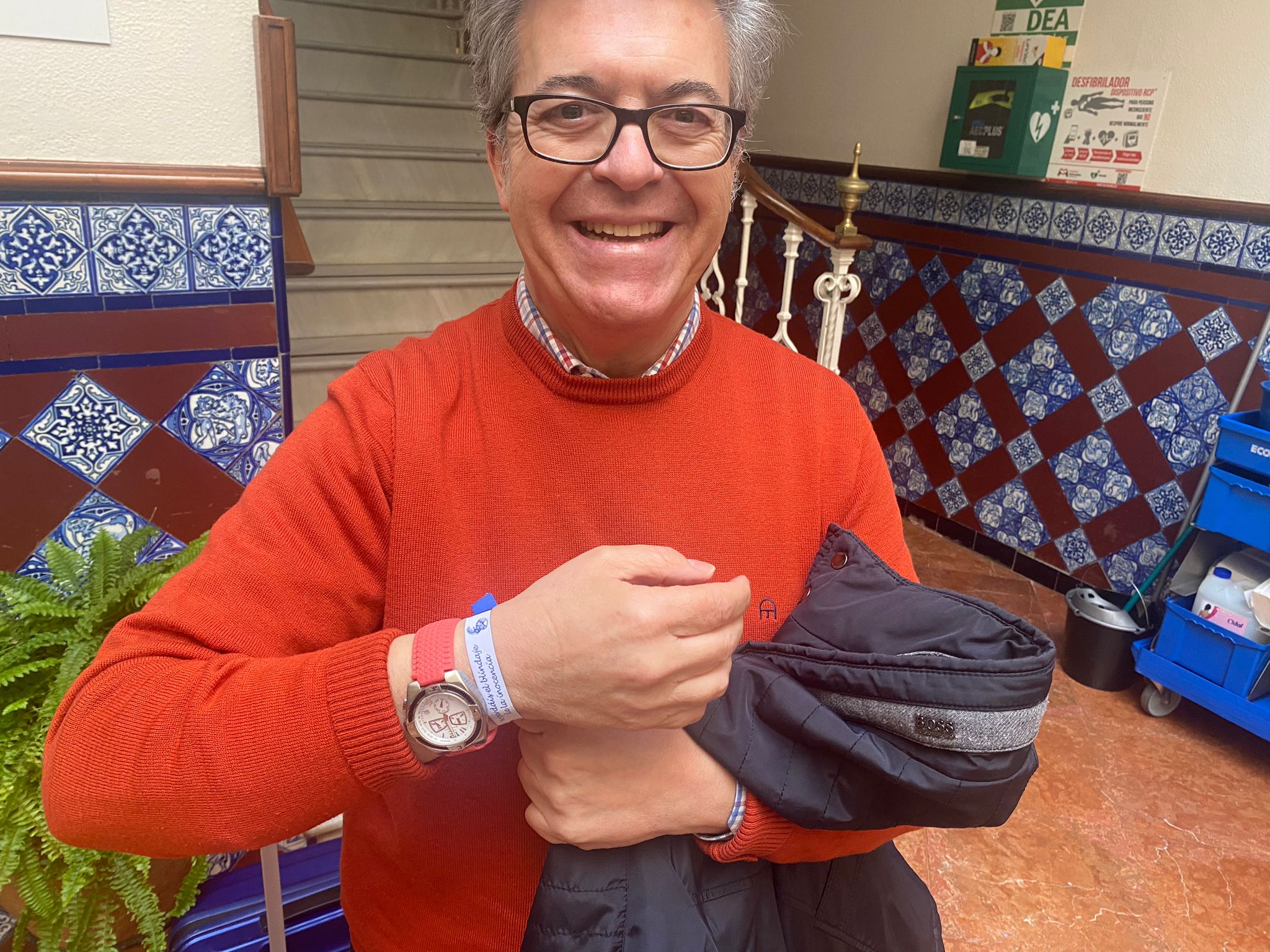 Éxito de la campaña con las pulseras del Gran Visir de la Cabalgata de Sevilla 2024 - Gastronomía y Moda