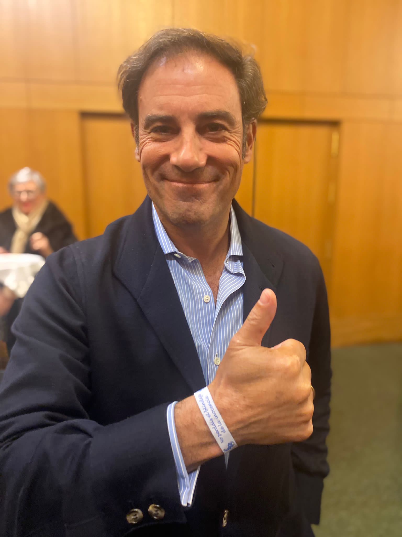 Éxito de la campaña con las pulseras del Gran Visir de la Cabalgata de Sevilla 2024 - Gastronomía y Moda