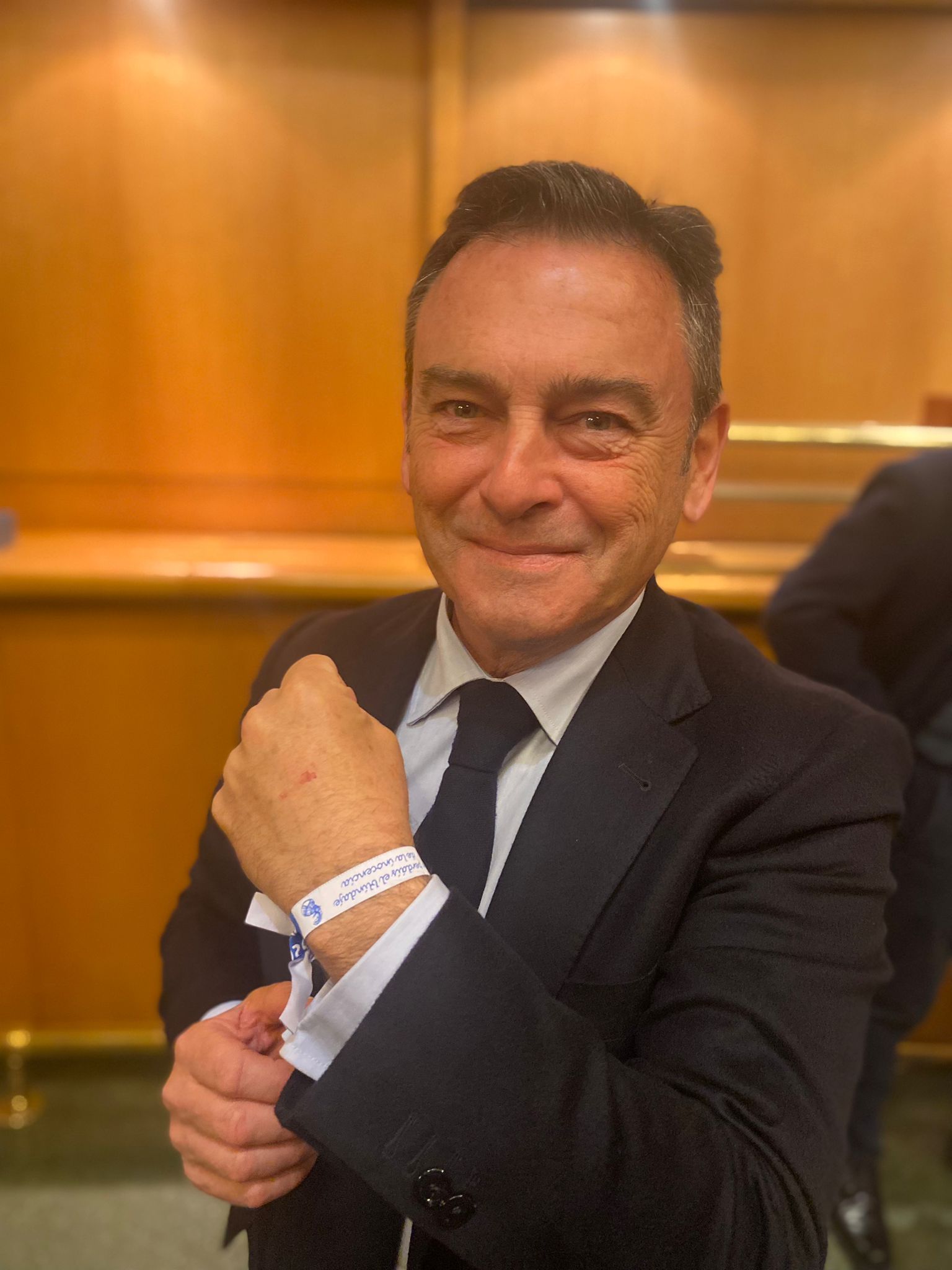 Éxito de la campaña con las pulseras del Gran Visir de la Cabalgata de Sevilla 2024 - Gastronomía y Moda