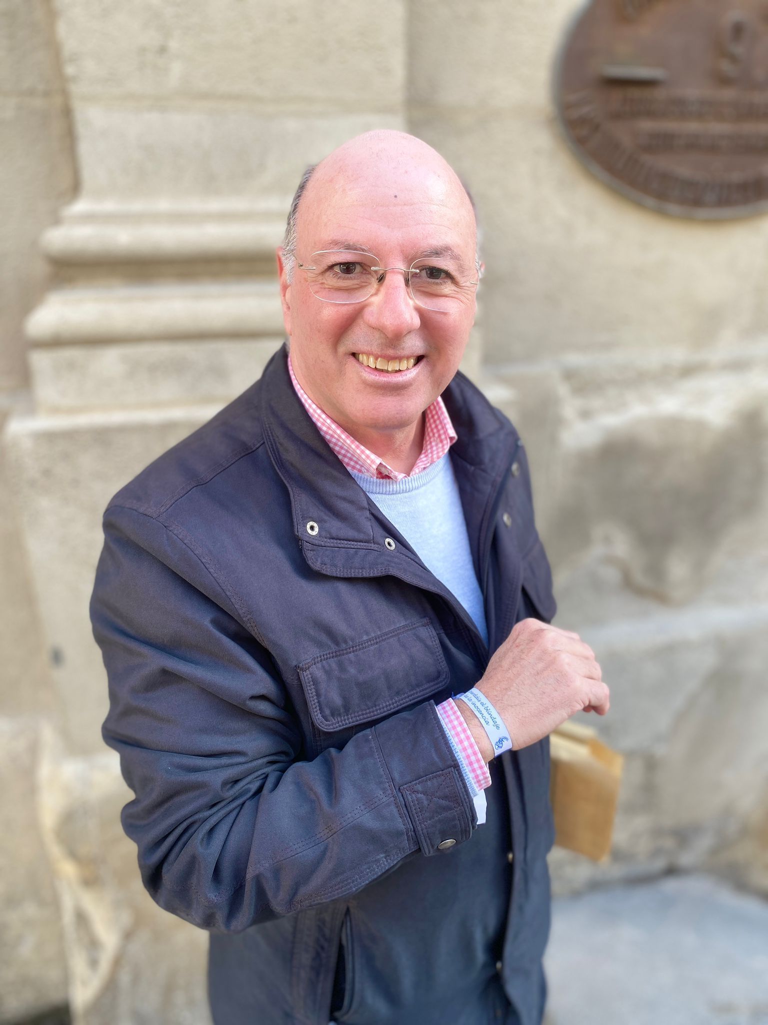 Éxito de la campaña con las pulseras del Gran Visir de la Cabalgata de Sevilla 2024 - Gastronomía y Moda