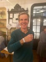 Éxito de la campaña con las pulseras del Gran Visir de la Cabalgata de Sevilla 2024 - Gastronomía y Moda
