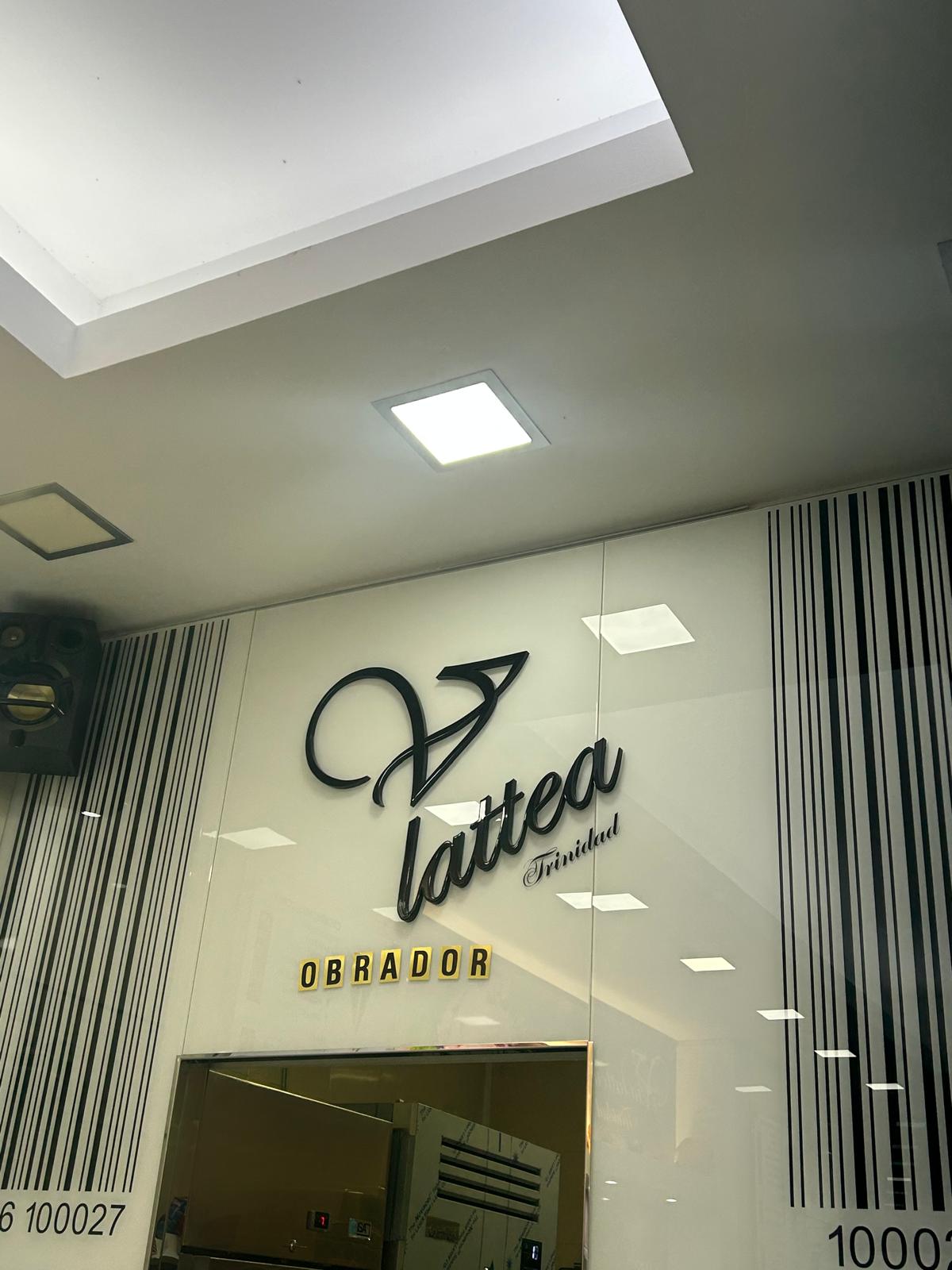 Vía Lattea Trinidad: una refrescante y sabrosa elección para sofocar el calor en Granada - Gastronomía y Moda