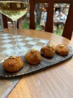 Voltereta Tanzania abre en Alicante, un restaurante en medio de la selva - Gastronomía y Moda