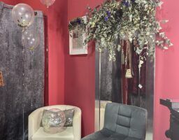Moda y la belleza se dan cita en El armario de Paola de la mano de Mary Kay - Gastronomía y Moda