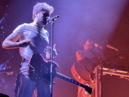 Así fue el concierto de Dani Fernández en Icónica Sevilla Fest: emoción, himnos y 16.500 personas - Gastronomía y Moda