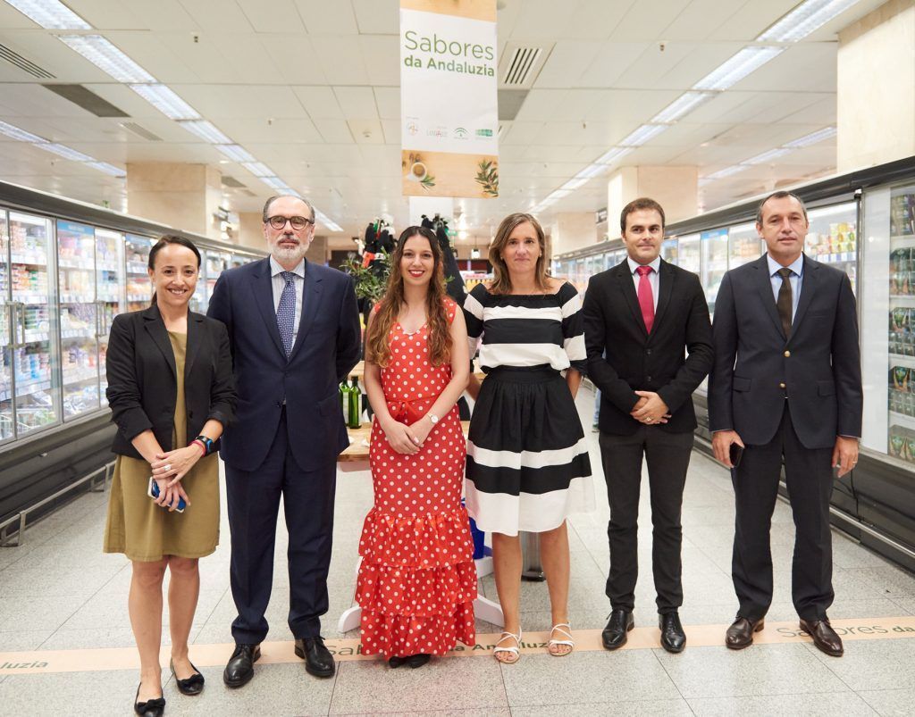 Empresas andaluzas agroalimentarias promocionan sus productos en el Corte Inglés en Portugal